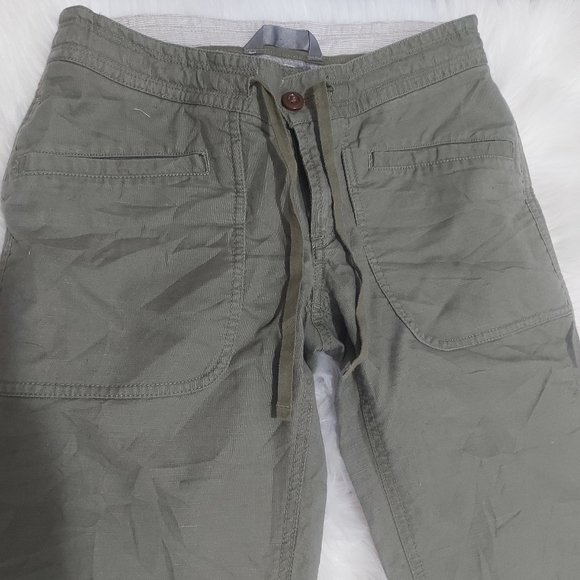 The North Face khaki, linen blend, wide leg pants with drawstring waist - Picture 2 of 10